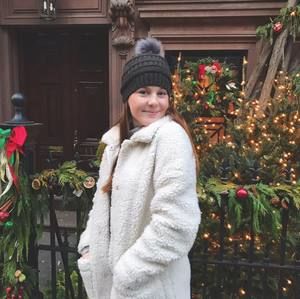 Meet your Posher, Laina